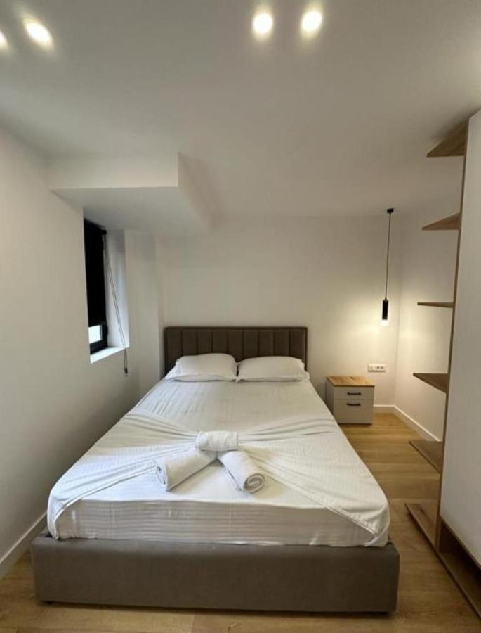 Come&Recome Tirana Apartments Bagian luar foto