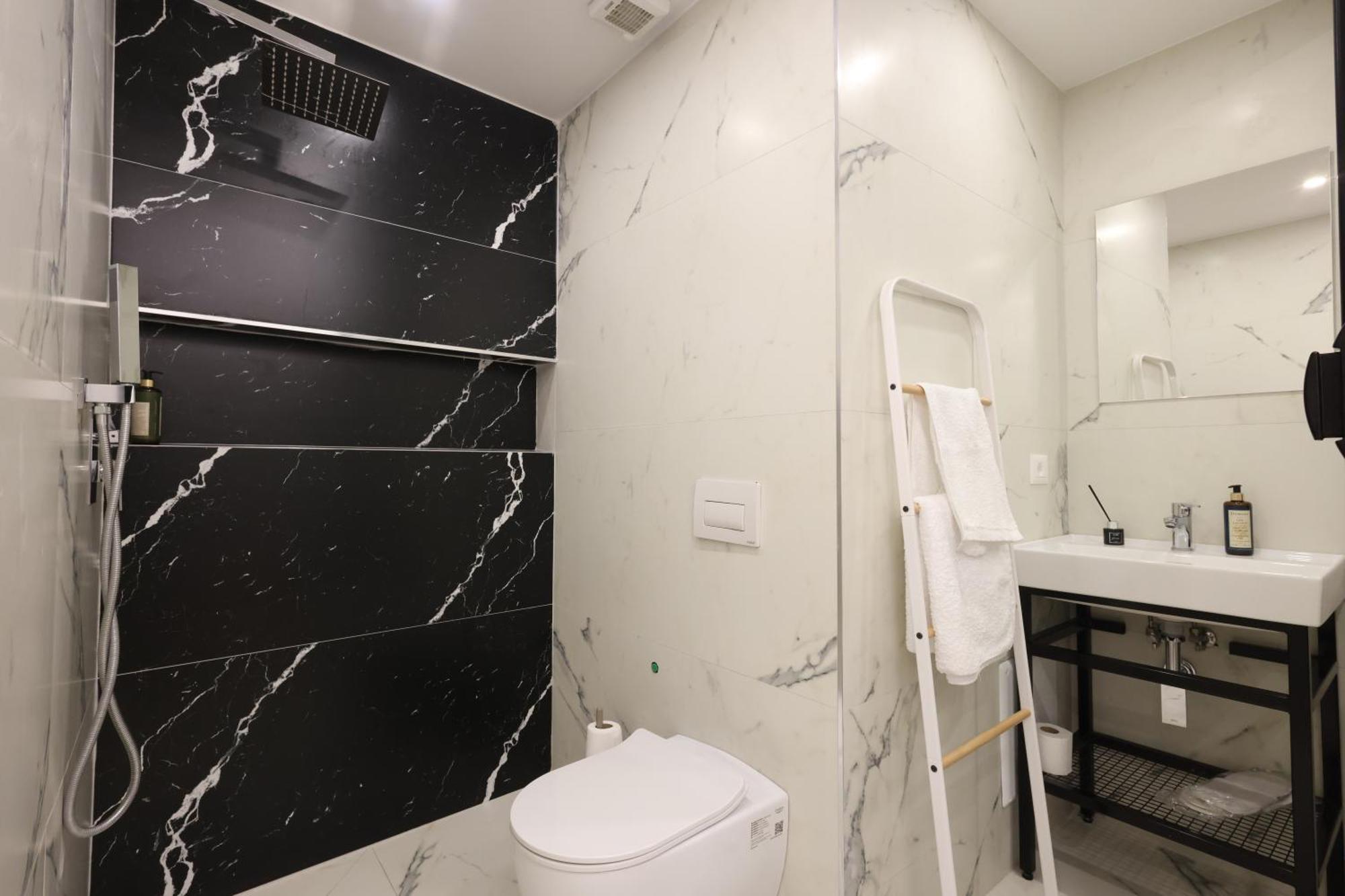 Come&Recome Tirana Apartments Bagian luar foto